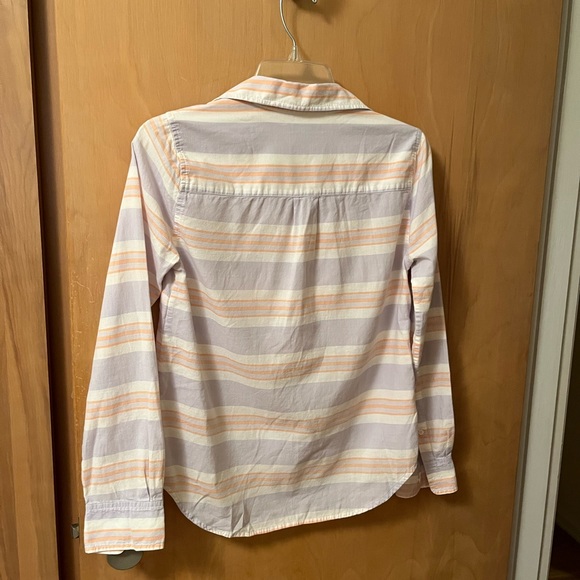 J. Crew pullover shirt, lightweight shirt, lilac, size 0 - Picture 4 of 4